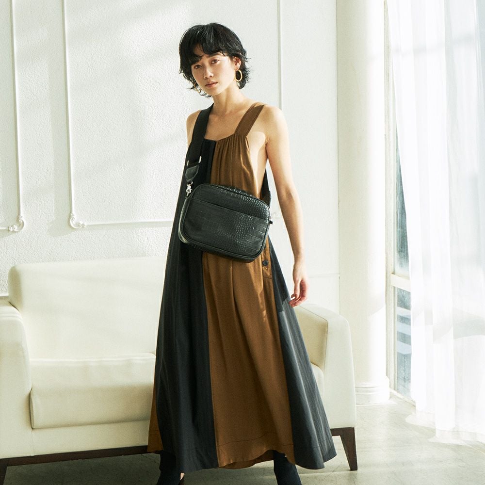 ショルダーバッグ EM EM SQUARE SHOULDER BAG [Black] | EM ONLINE STORE